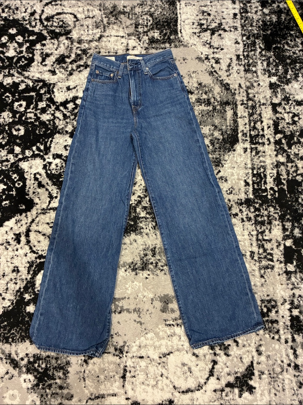 Levis Ribcage straight medium blue 25x32